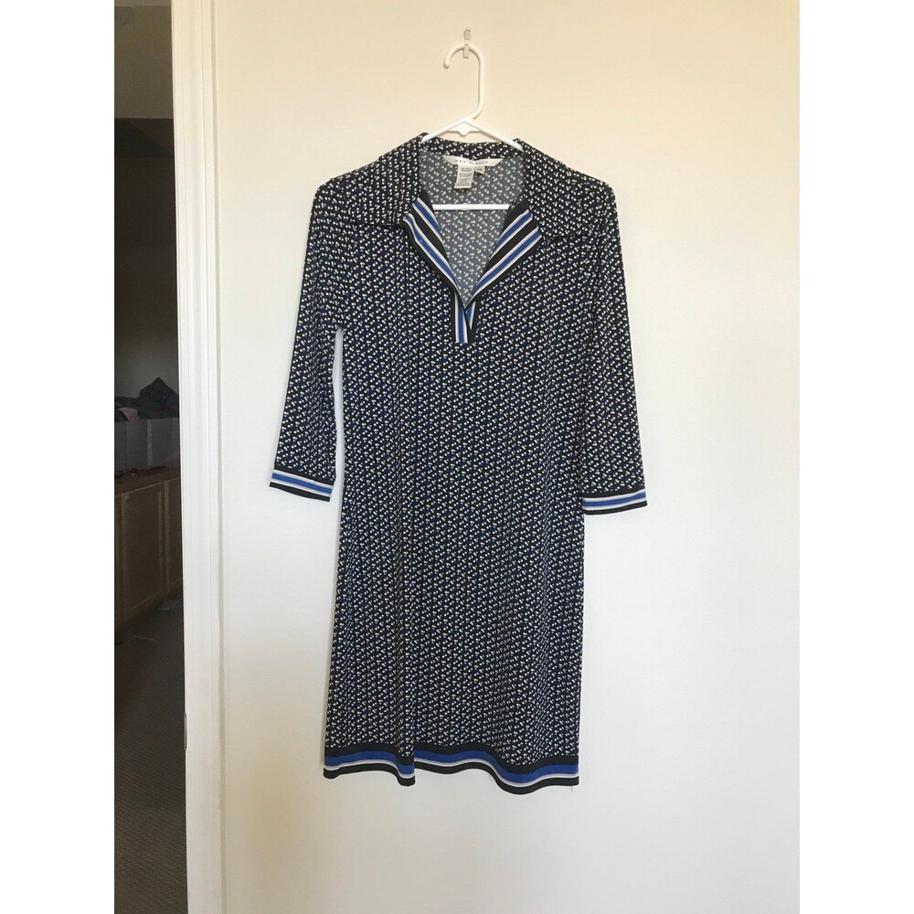 Max studio dots shift dress in black blue
